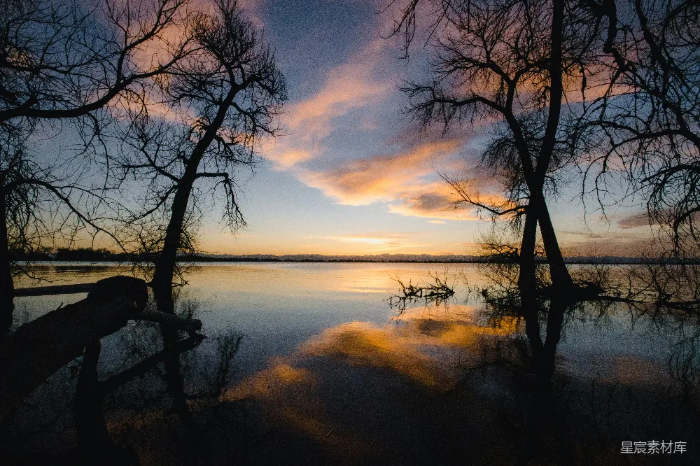 高清摄影  湖上夕阳西下