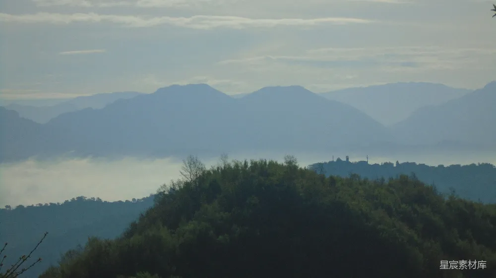 高清摄影  山顶的风景照