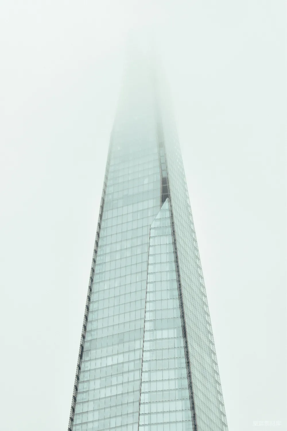 高清摄影  一座高大的玻璃建筑