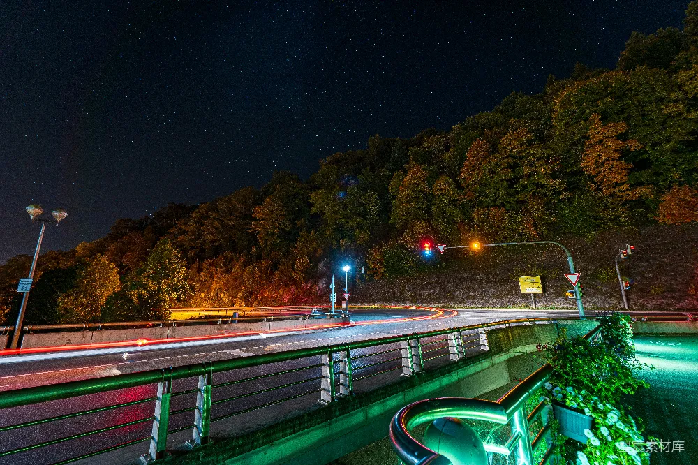 高清摄影  夜晚的城市街道景色