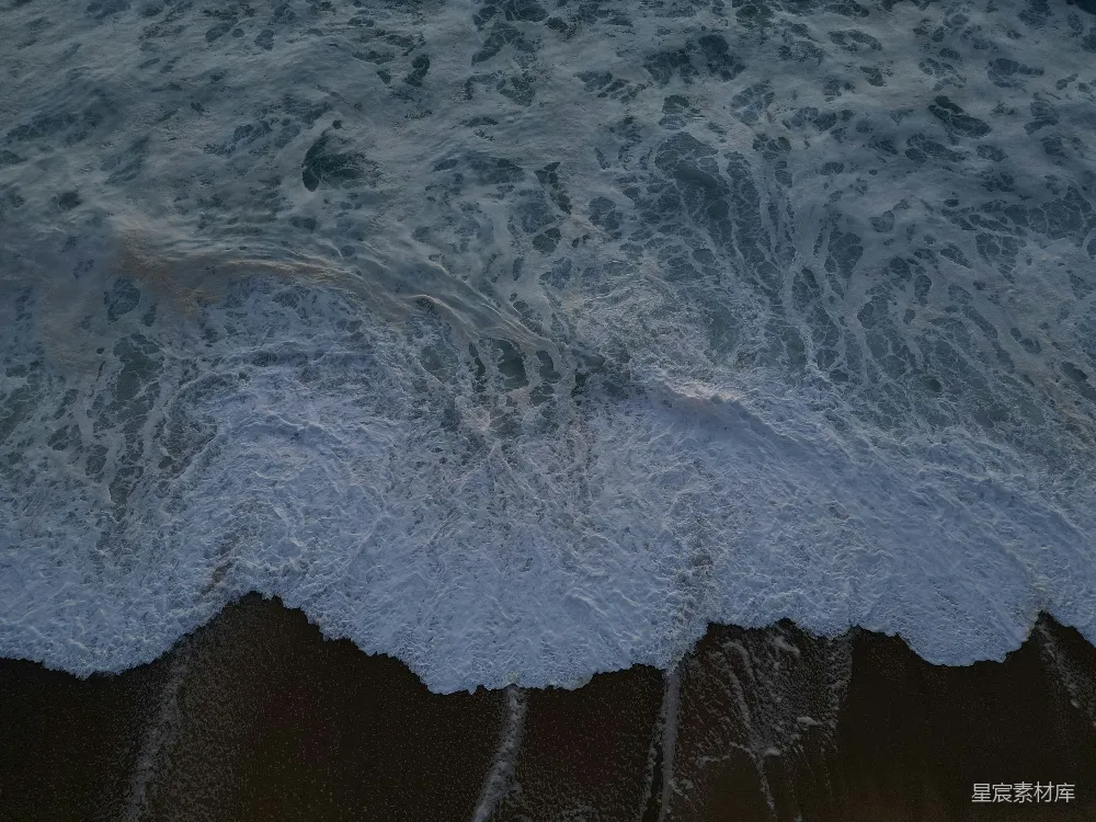 高清摄影  海浪和沙滩的空中俯瞰图