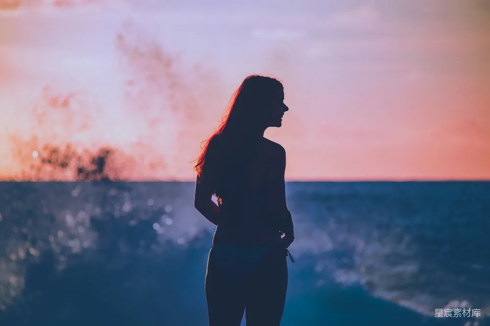 高清摄影  焦点摄影中的女人剪影