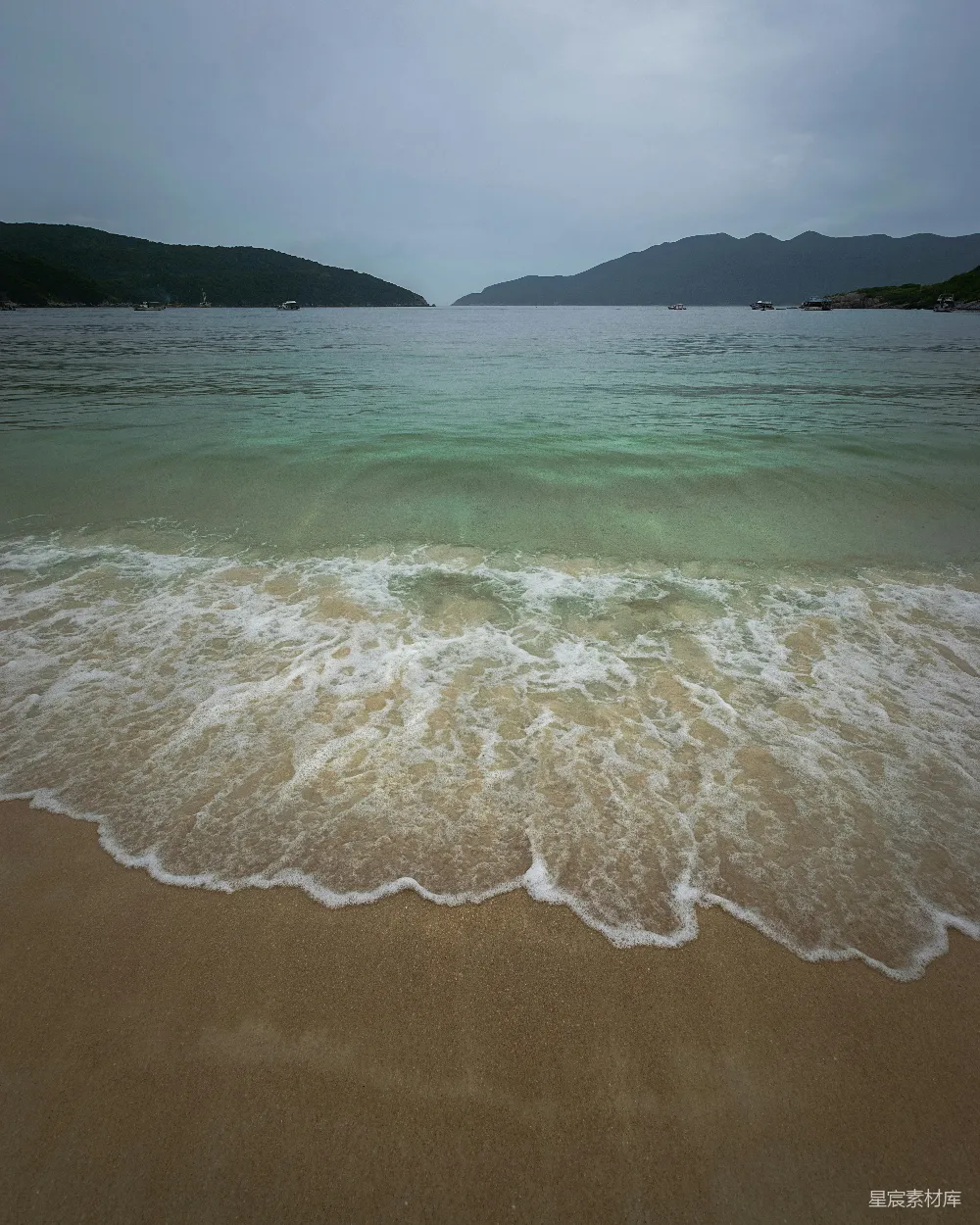 高清摄影 自然 一个海滩上有波浪