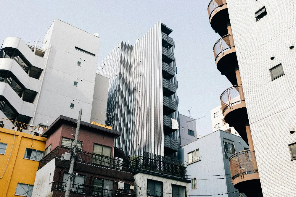 高清摄影  现代化的建筑与晴朗的天空相映成趣