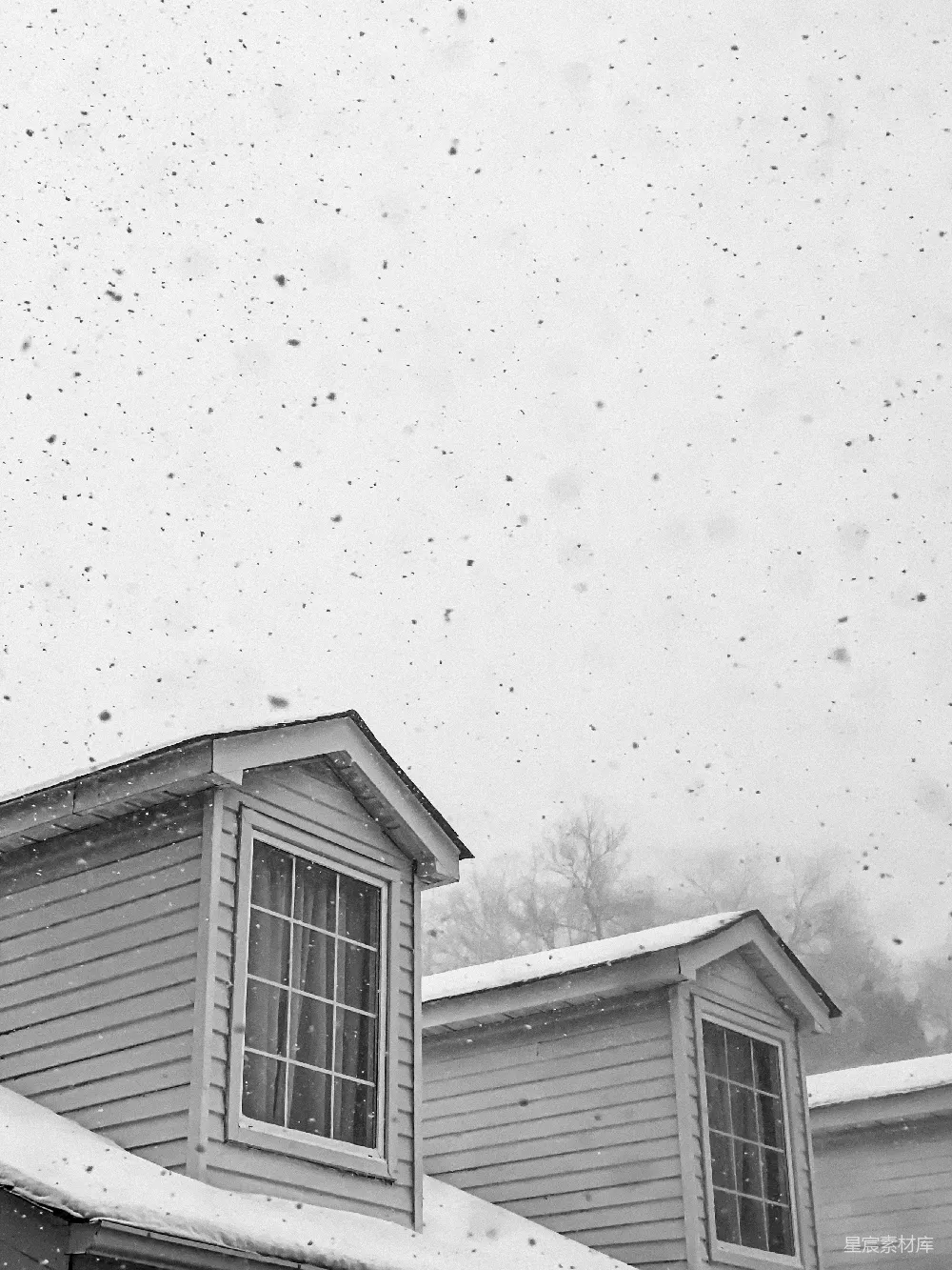 高清摄影 壁纸 雪天的阁楼窗。