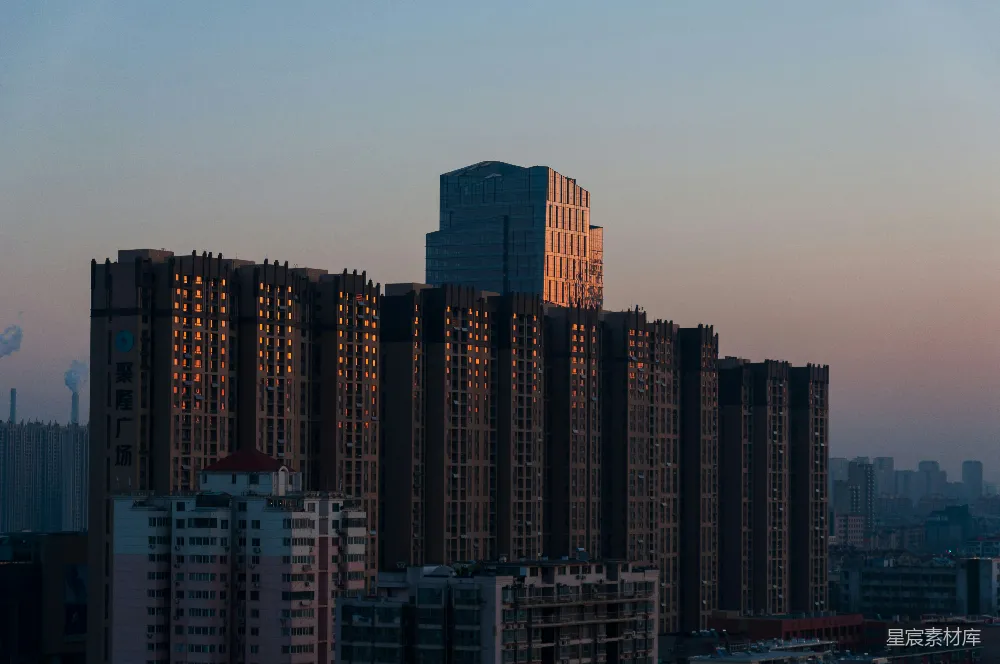 高清摄影  夕阳照射下的公寓楼