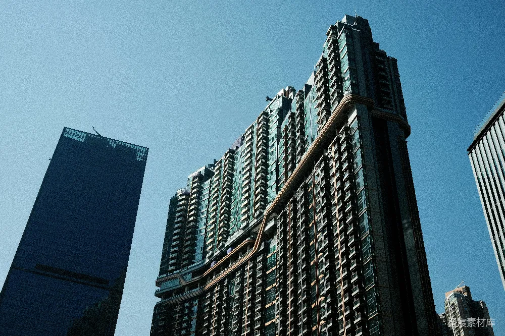 高清摄影  现代化摩天大楼在清澈的蓝天背景下