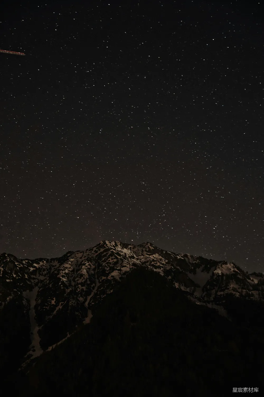高清摄影  夜晚的山景