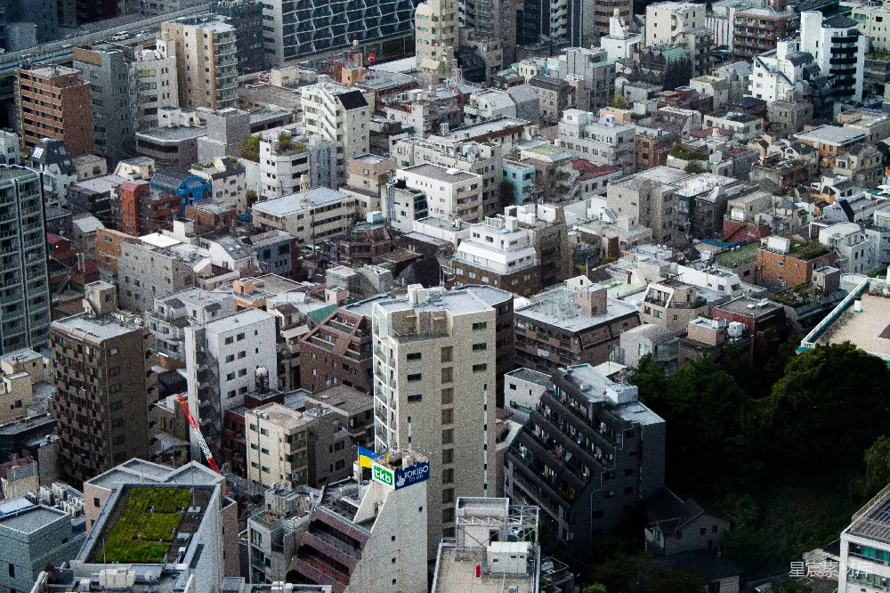高清摄影  一座城市的空中俯瞰图，高楼林立。