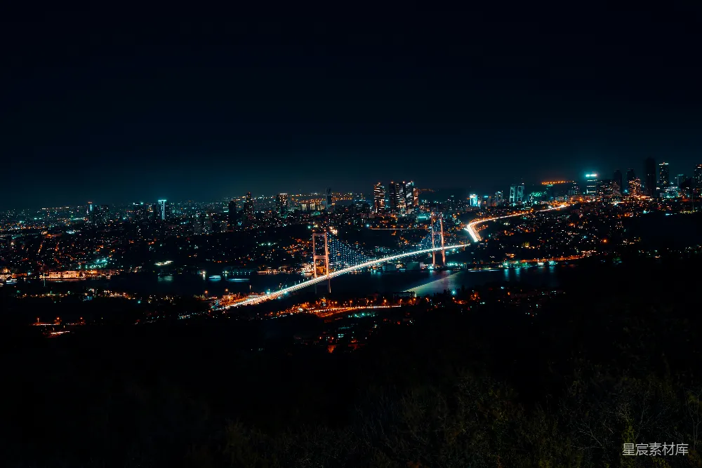 高清摄影  从山上俯瞰夜晚的城市景象