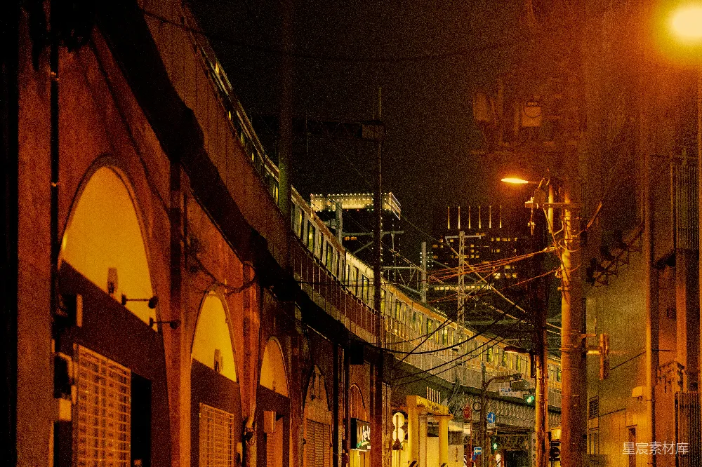 高清摄影  夜晚的城市街道景色