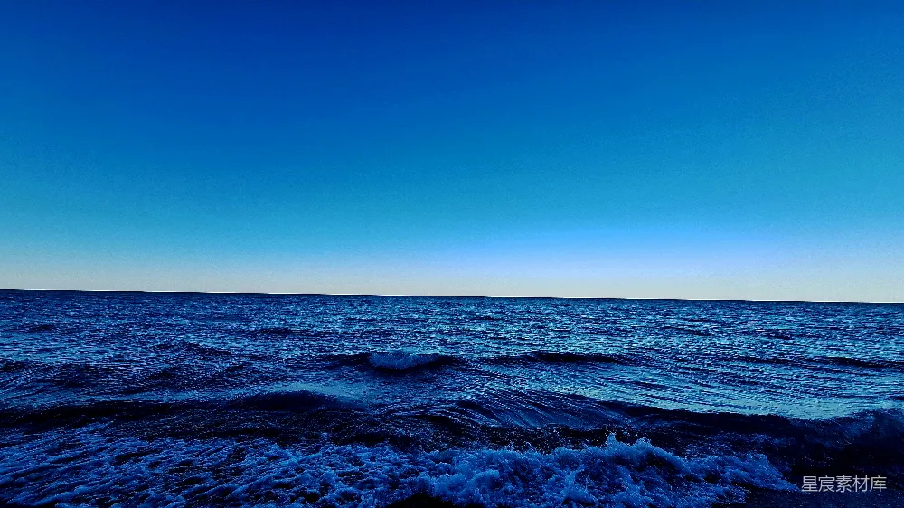 高清摄影 壁纸 一片水域与背景中的天空的景象