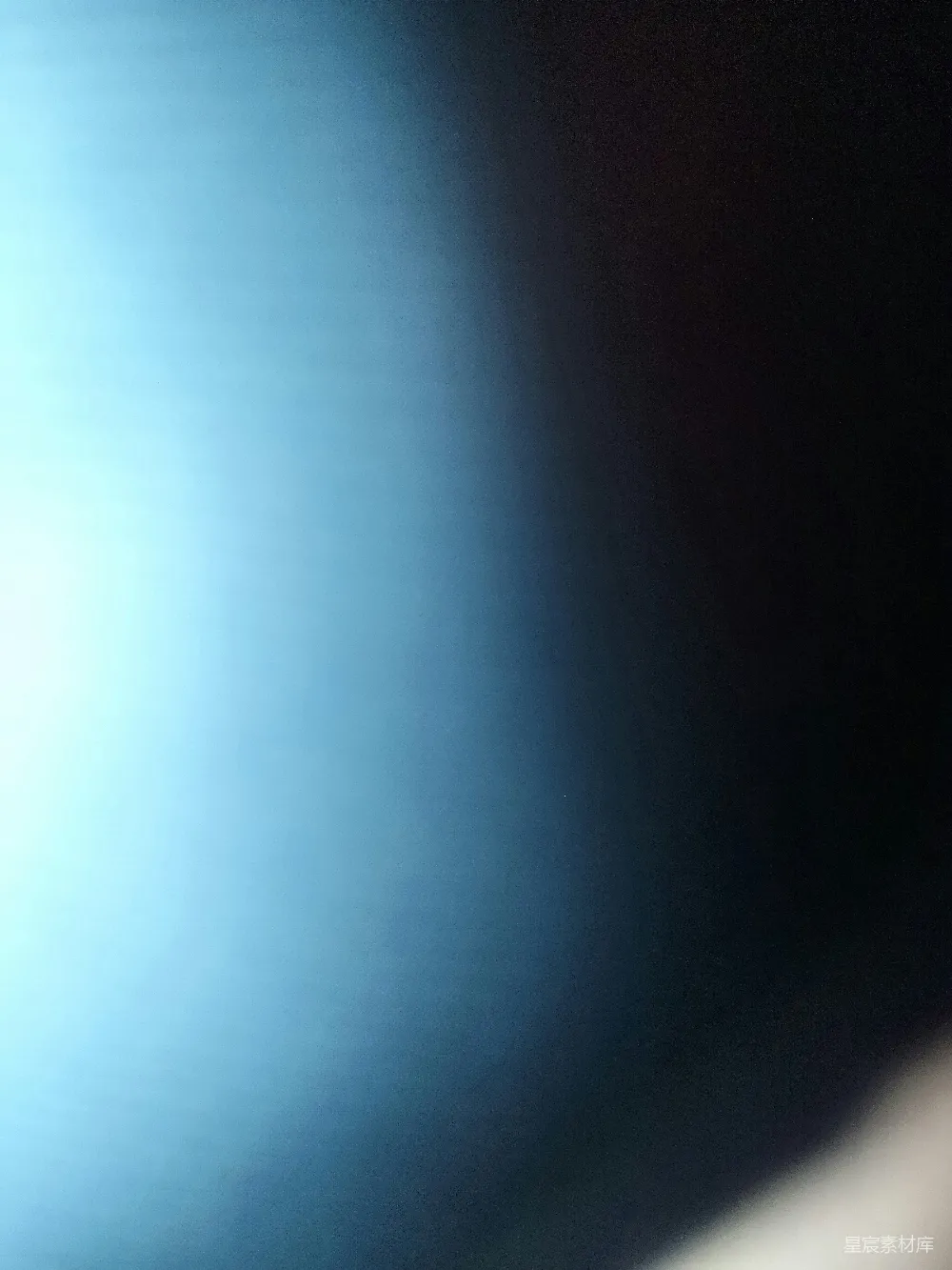 高清摄影  明亮的光线逐渐消失在黑暗的空间中。