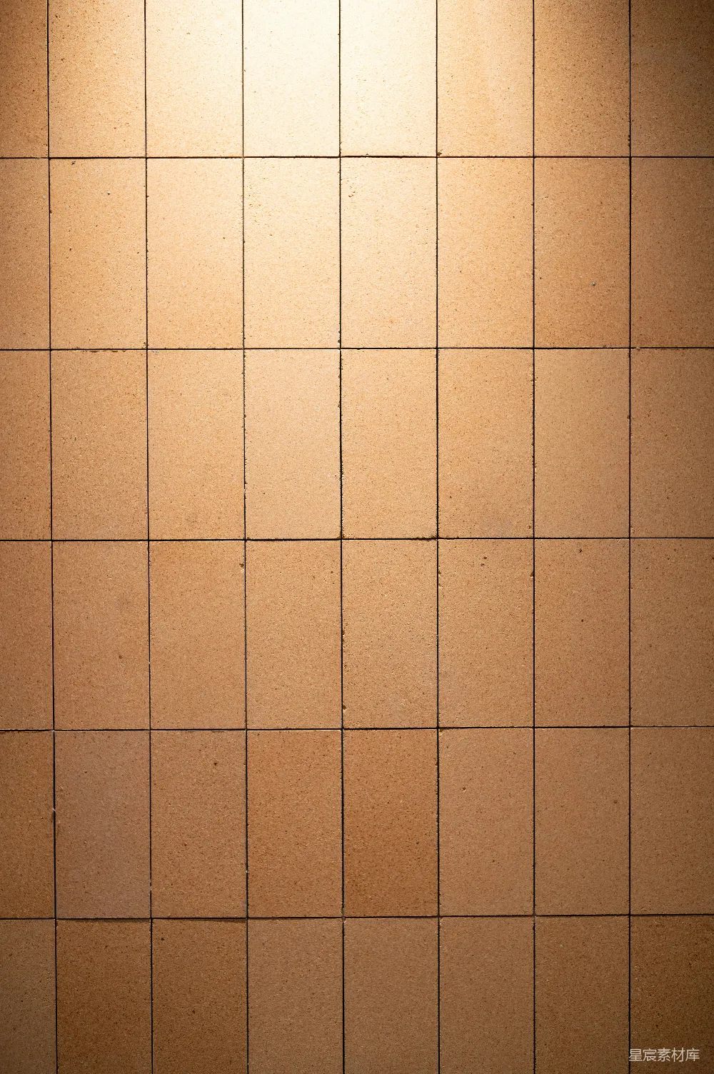 高清摄影  一束光照射在铺有瓷砖的墙上