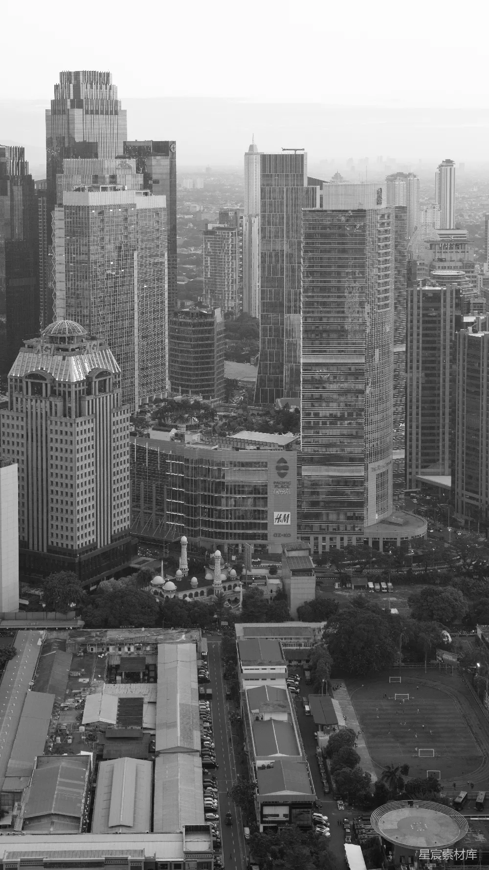 高清摄影  现代城市的天际线鸟瞰图。