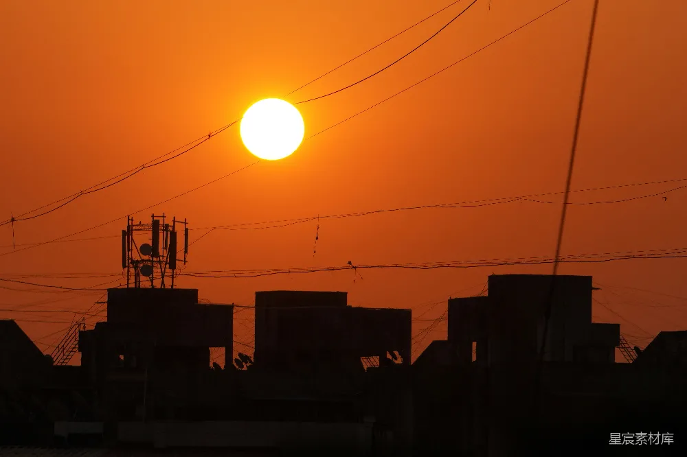 高清摄影  夕阳映照在城市上空