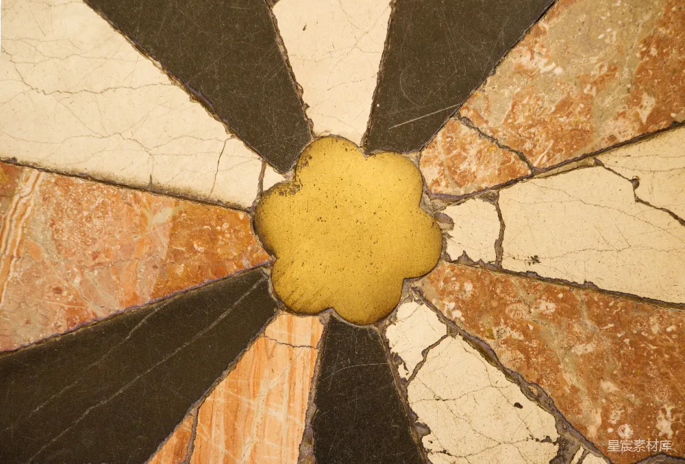 高清摄影  一把黄黑相间的伞的特写