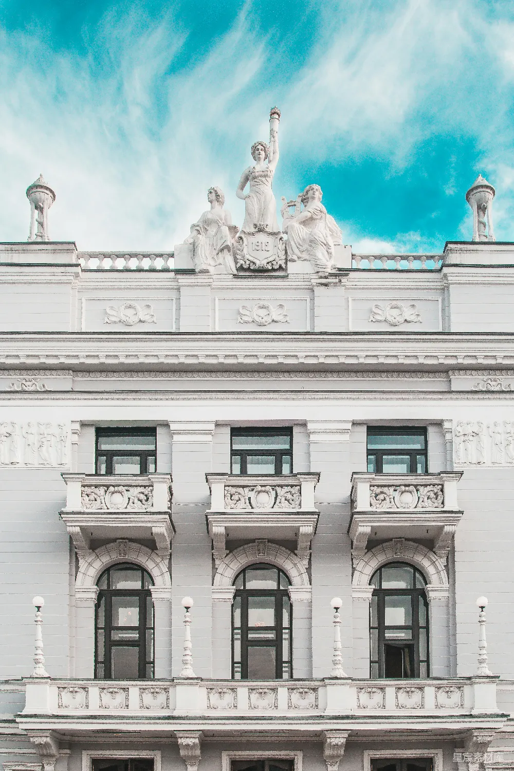 高清摄影  白色混凝土建筑