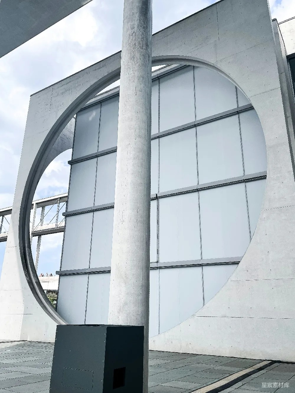 高清摄影  白天的白色混凝土建筑