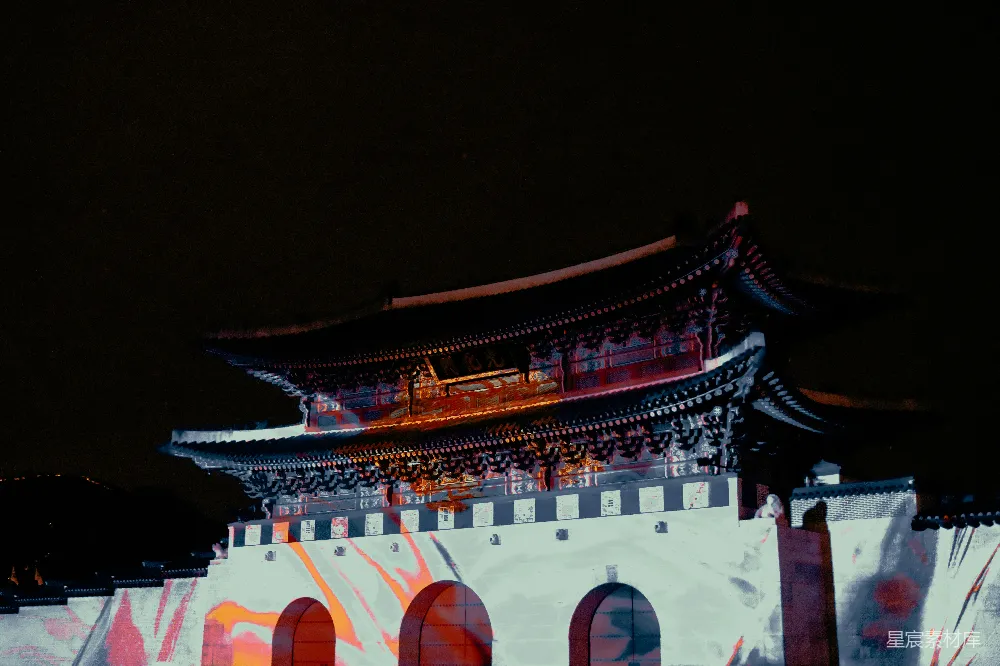高清摄影 壁纸 旅行 一座有钟表的高大建筑物