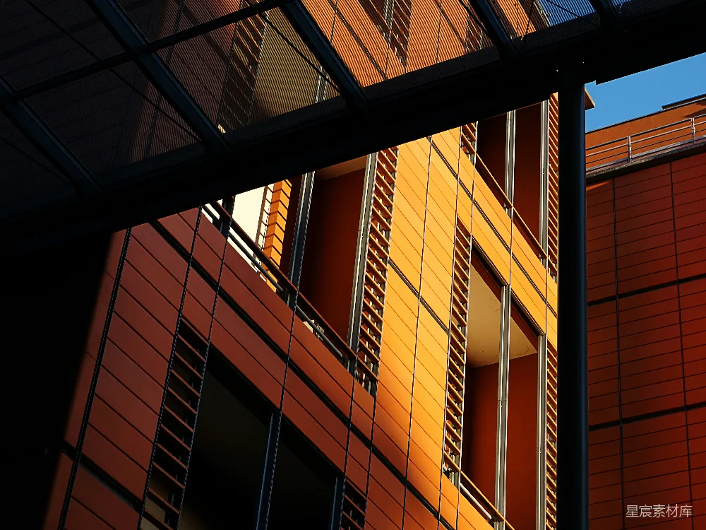 高清摄影  油漆成棕色的建筑