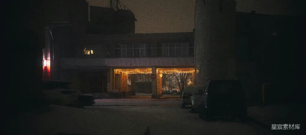 高清摄影  一幅夜晚的建筑暗色调照片