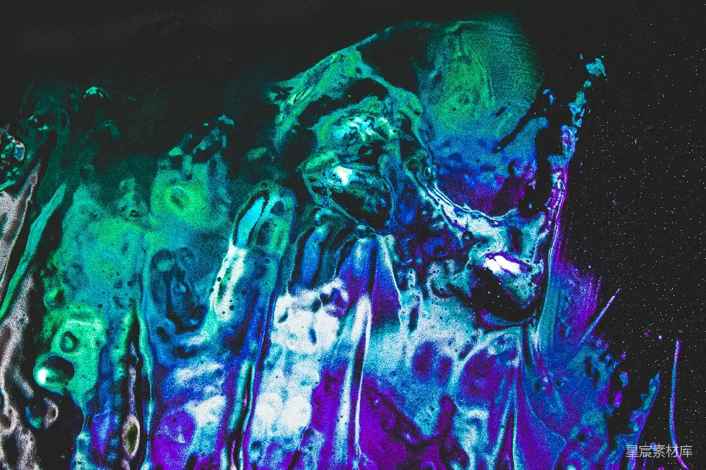 高清摄影  穿着粉白相间的连衣裙的女人