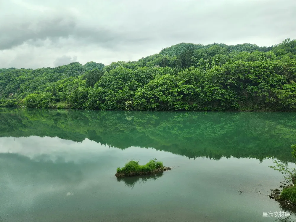 高清摄影 自然风光 湖水 森林 宁静 自然 宁静的湖畔