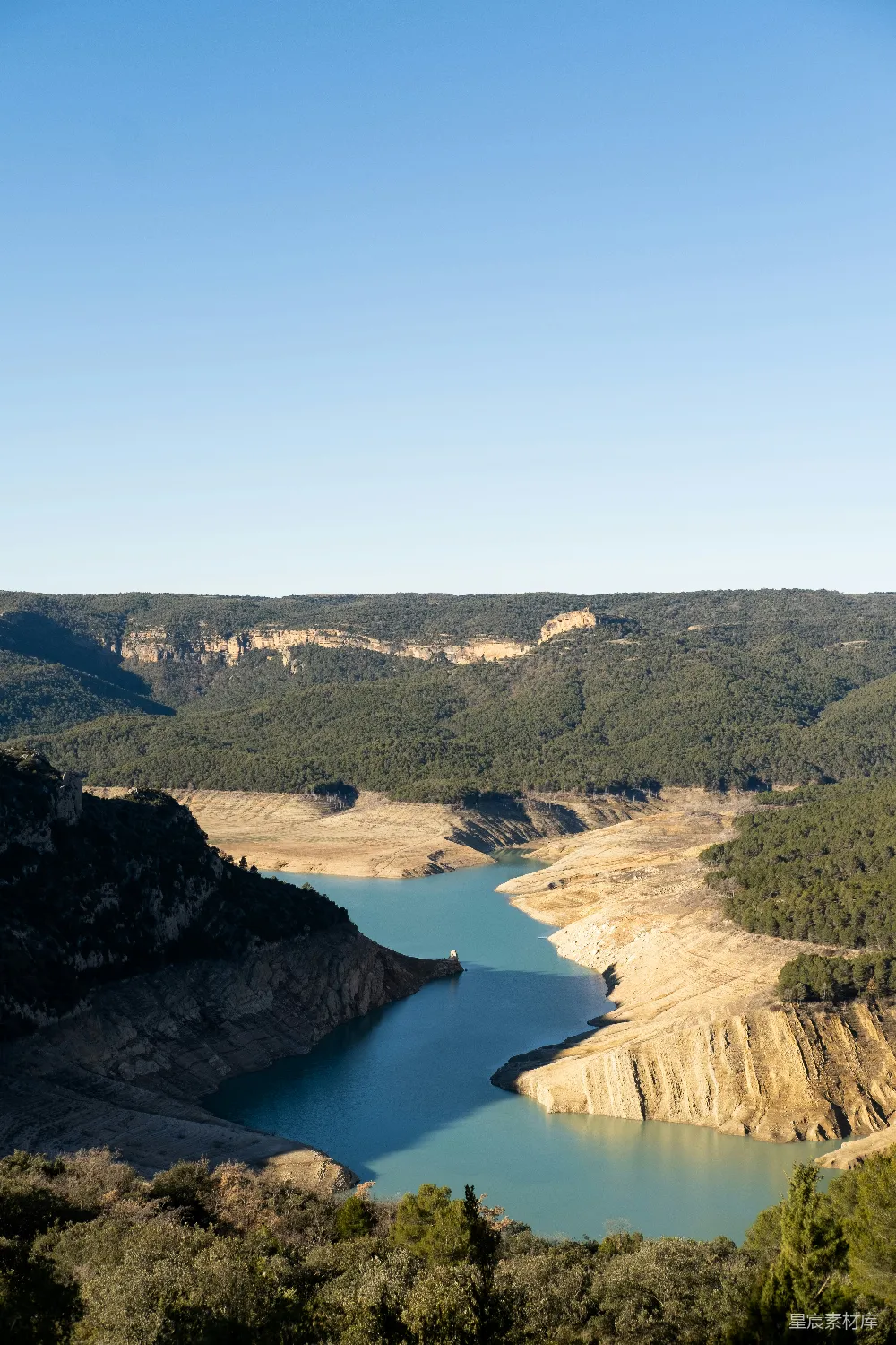 高清摄影 山川 水库 自然风光 风景摄影 户外 山间水库全景