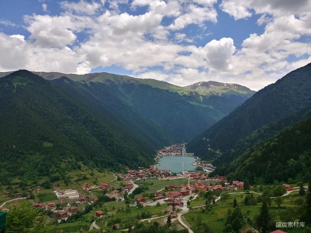 高清摄影 山谷 小镇 自然 风景 宁静 山谷中的宁静小镇