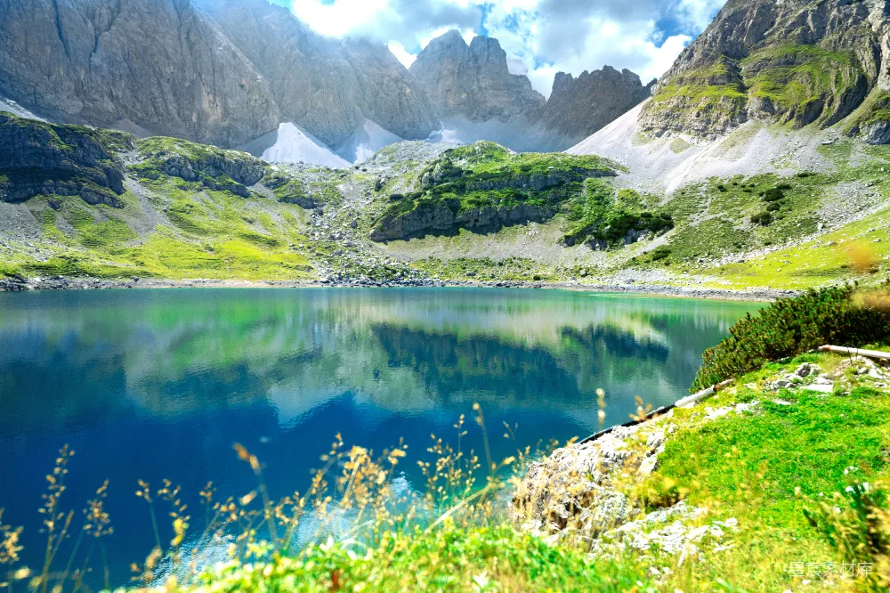高清摄影 自然风光 山景 湖泊 风景摄影 宁静 高山湖泊的宁静之美