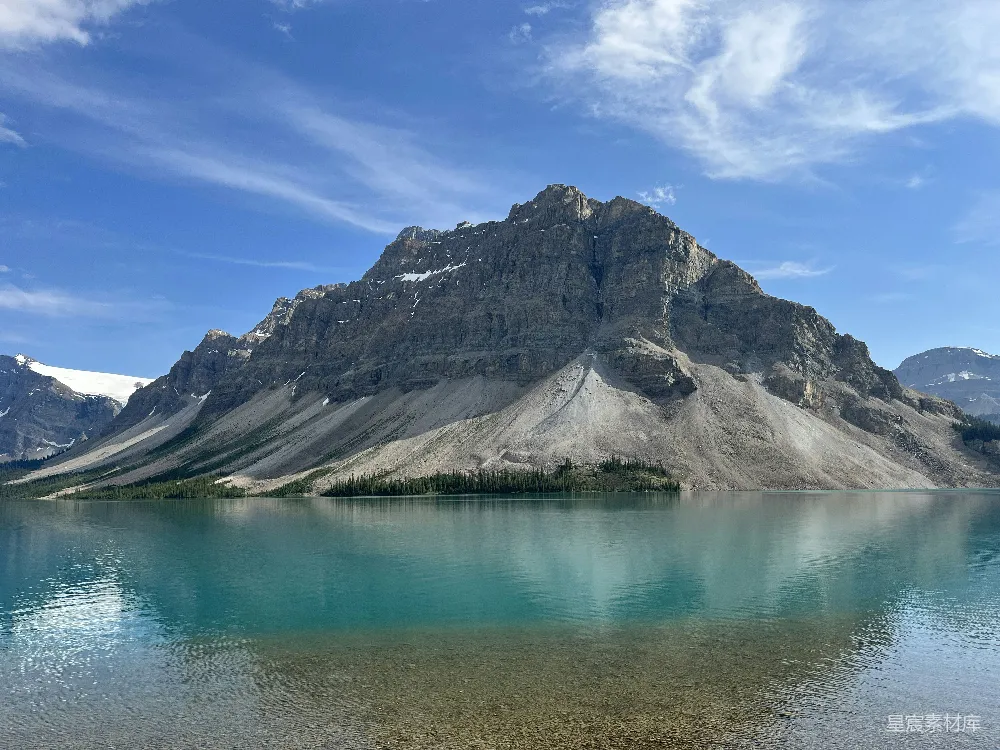 高清摄影 自然风光 山脉 湖泊 风景摄影 户外 碧水蓝天下的壮丽山景