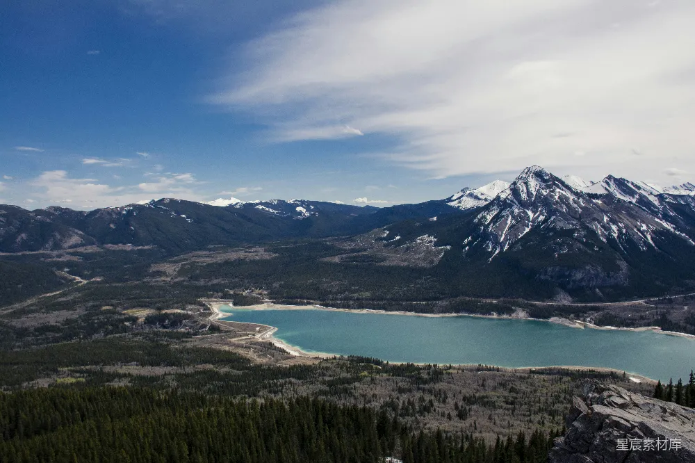 高清摄影 山脉 湖泊 自然风光 户外探险 风景如画 阿尔卑斯山下的湖泊