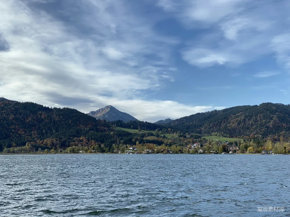 高清摄影 湖景 秋色 宁静 自然风光 乡村 湖畔的宁静秋景