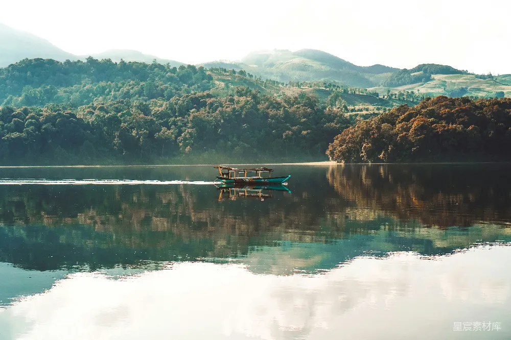 高清摄影 风景 自然 湖景 清晨 宁静 宁静湖畔的清晨