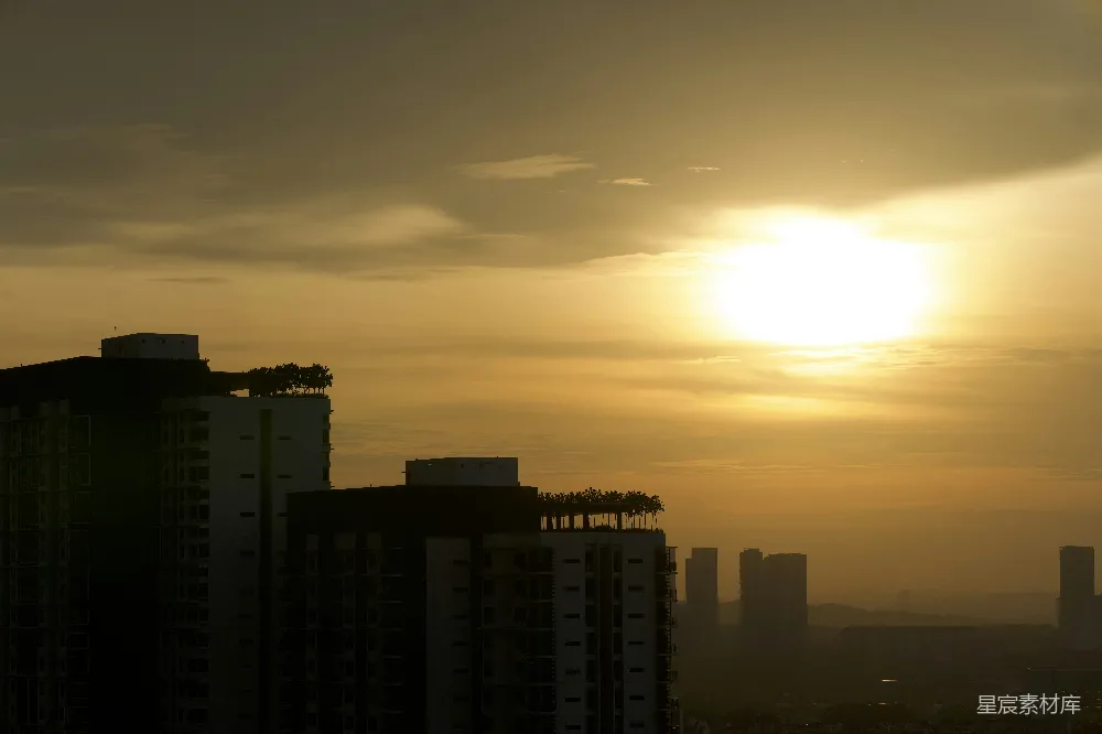 高清摄影 城市 日落 建筑 自然 宁静 夕阳下的城市剪影