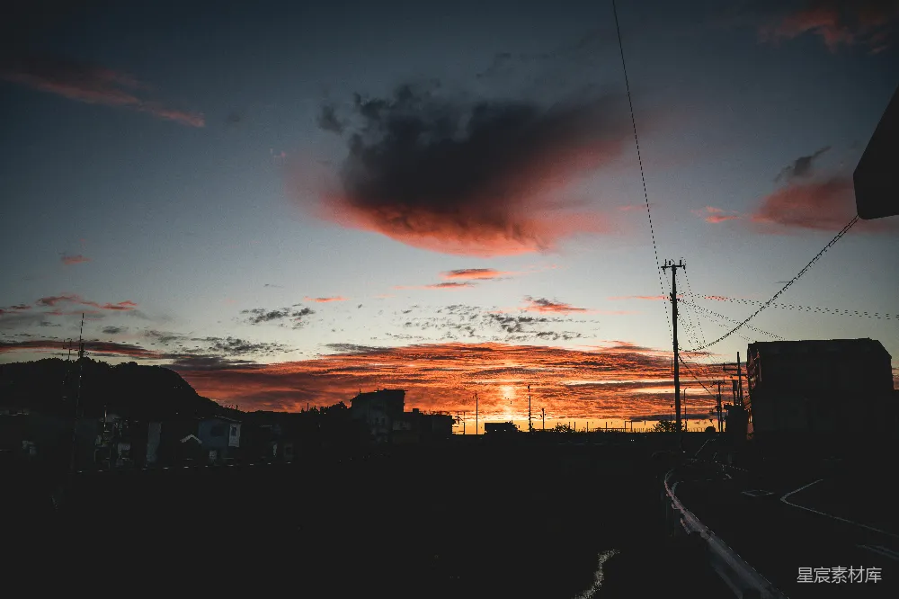 高清摄影 夕阳 小镇 剪影 宁静 自然 夕阳下的小镇剪影