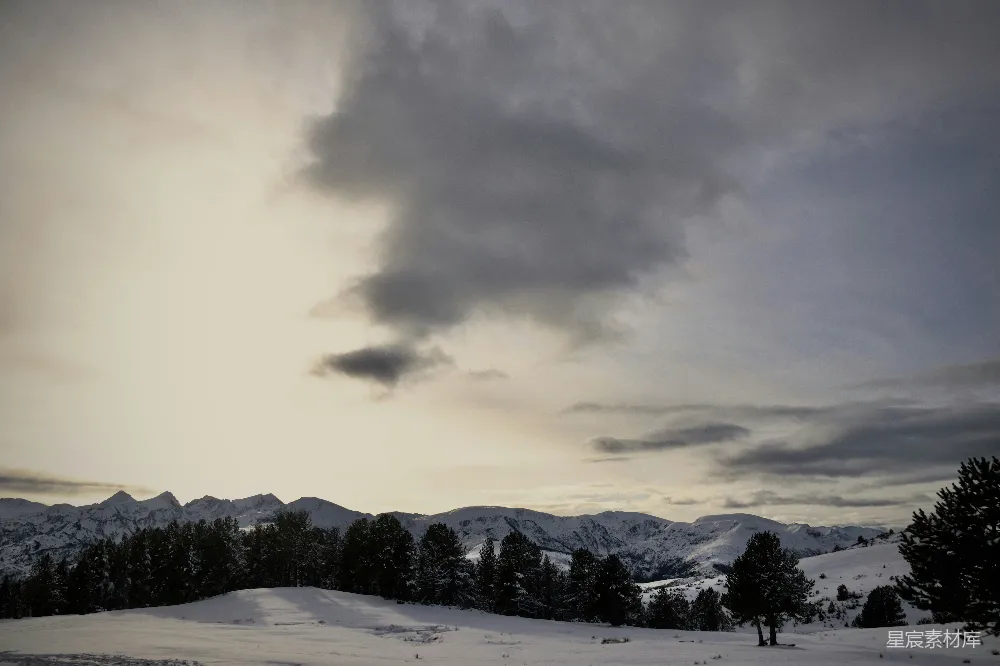 高清摄影 雪景 山脉 自然风光 冬季 宁静 冬日山景
