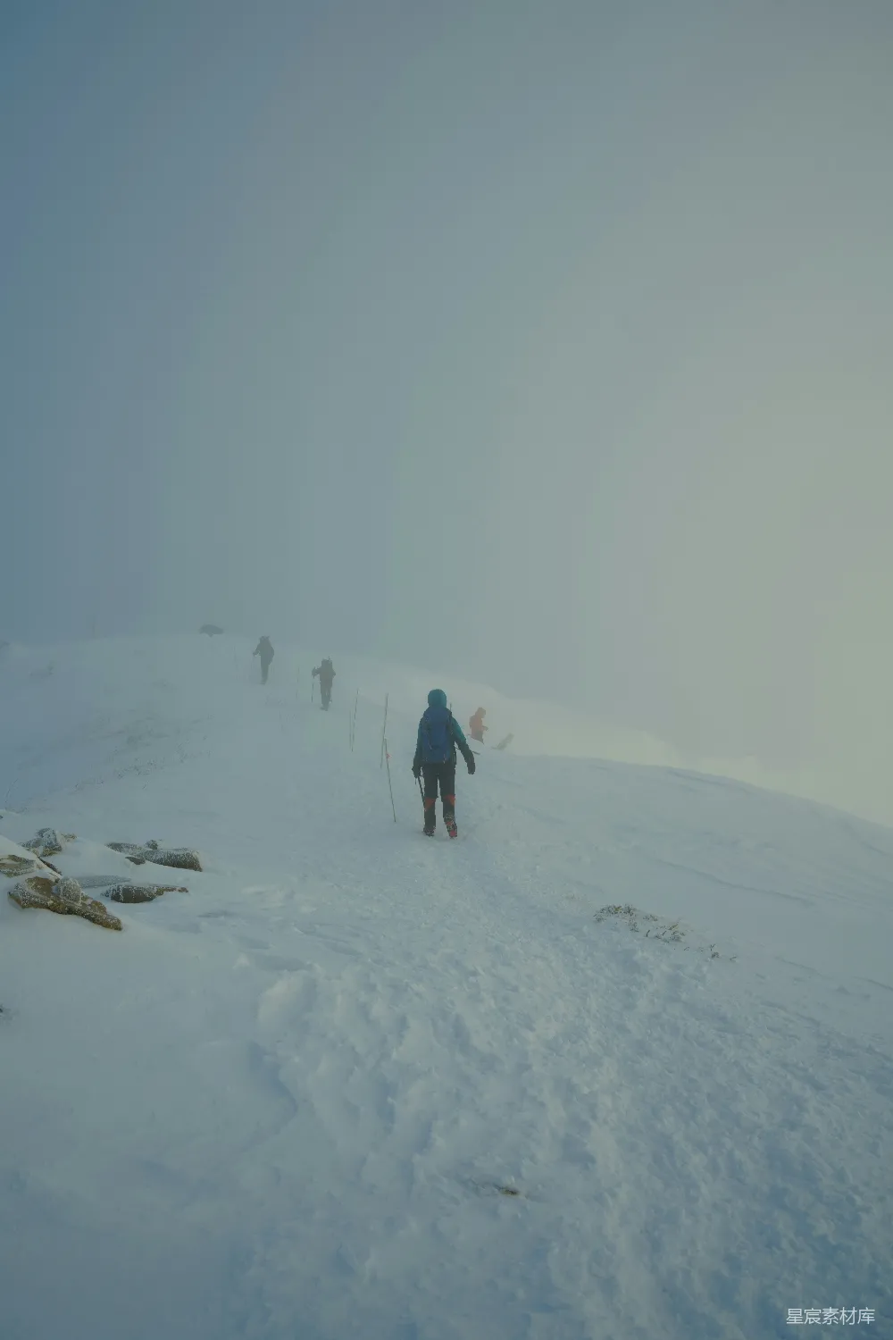 高清摄影 雪地 徒步 探险 户外 风景 雪地徒步探险