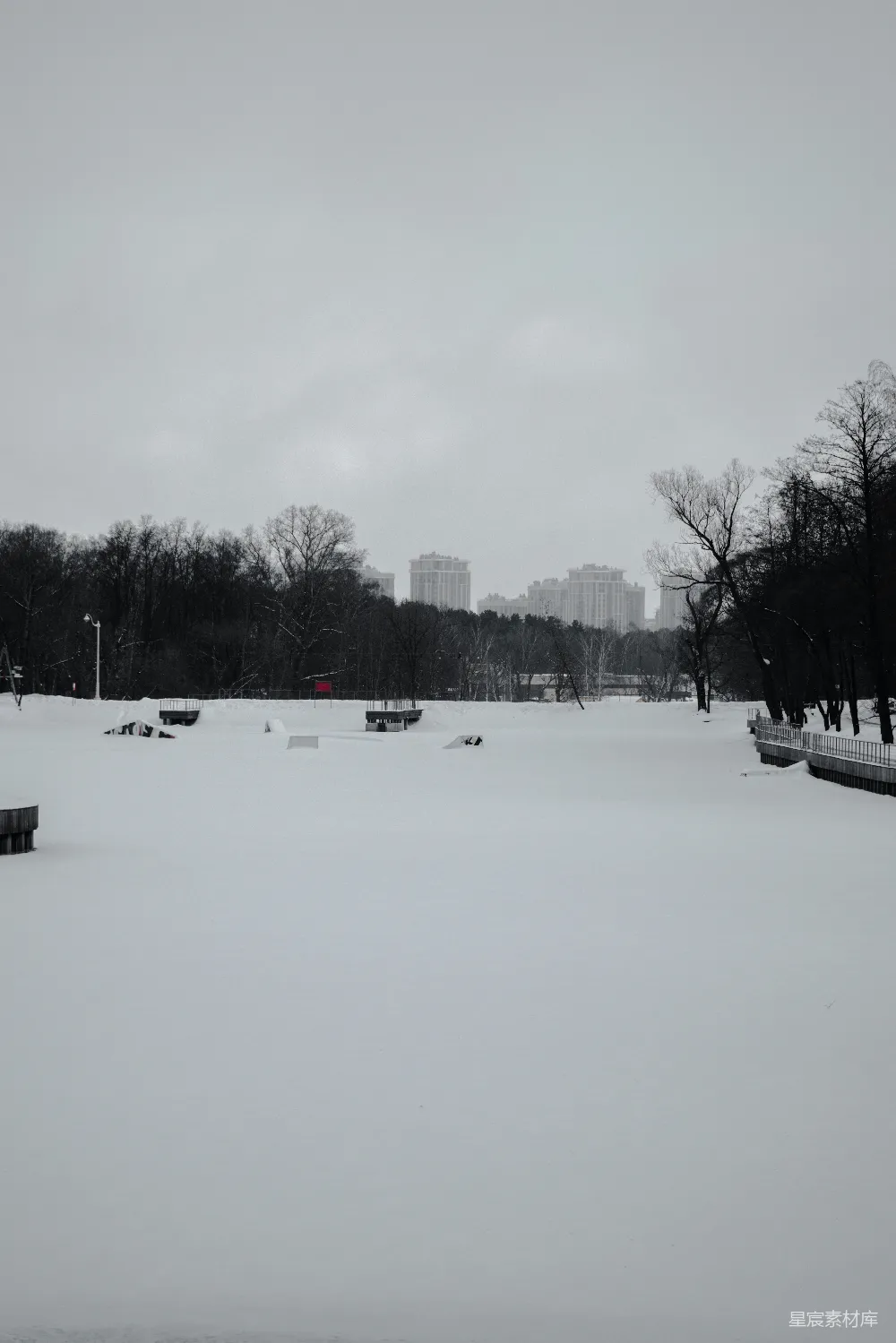 高清摄影 雪景 城市 公园 冬季 宁静 雪后的城市公园