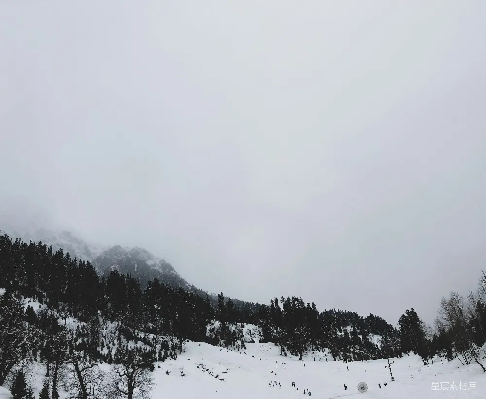 高清摄影 雪景 山林 冬季 自然风光 户外活动 雪域山间冬季风景