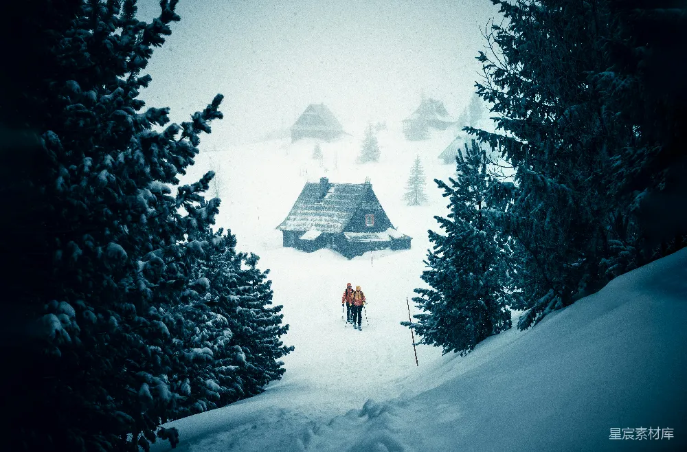 高清摄影 雪景 乡村 冬季 户外活动 自然 雪中的宁静小屋