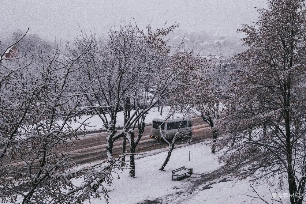 高清摄影 雪景 冬季 街道 城市 自然 冬日雪景中的街道