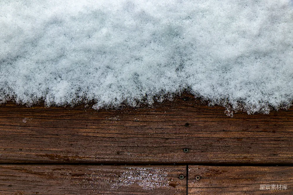高清摄影 雪 木板 自然 冬季 纹理 冬日木板上的雪