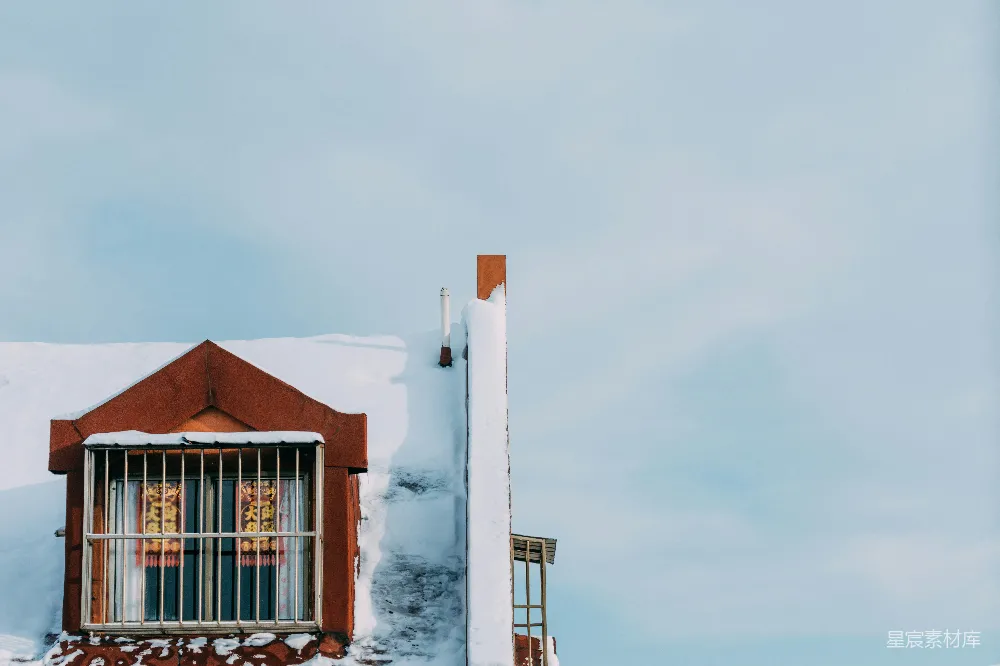 高清摄影 冬景 积雪 建筑 红色 宁静 冬日积雪中的红色建筑