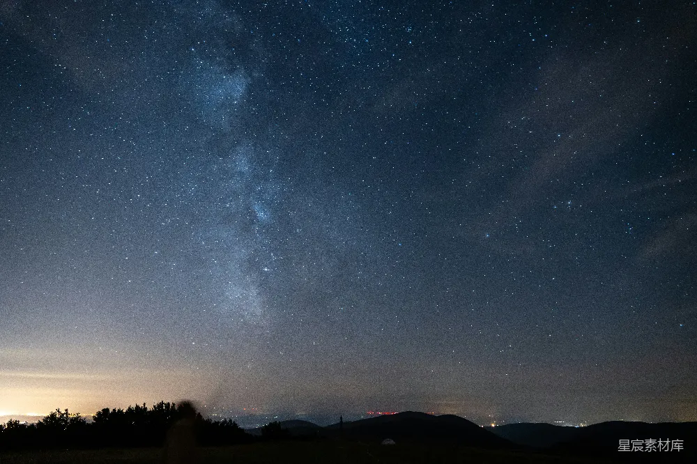 高清摄影 夜空 银河 自然 星空 宁静 夜空下的银河