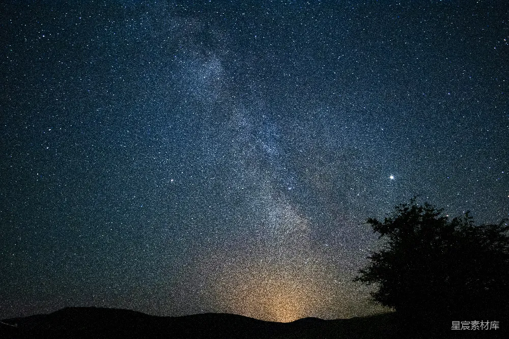 高清摄影 夜空 银河 自然 宁静 星空 夜空下的银河