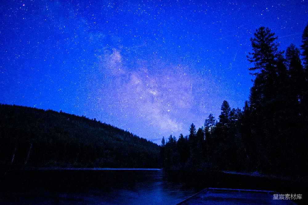 高清摄影 夜空 湖边 宁静 自然 星空 夜空下的宁静湖边
