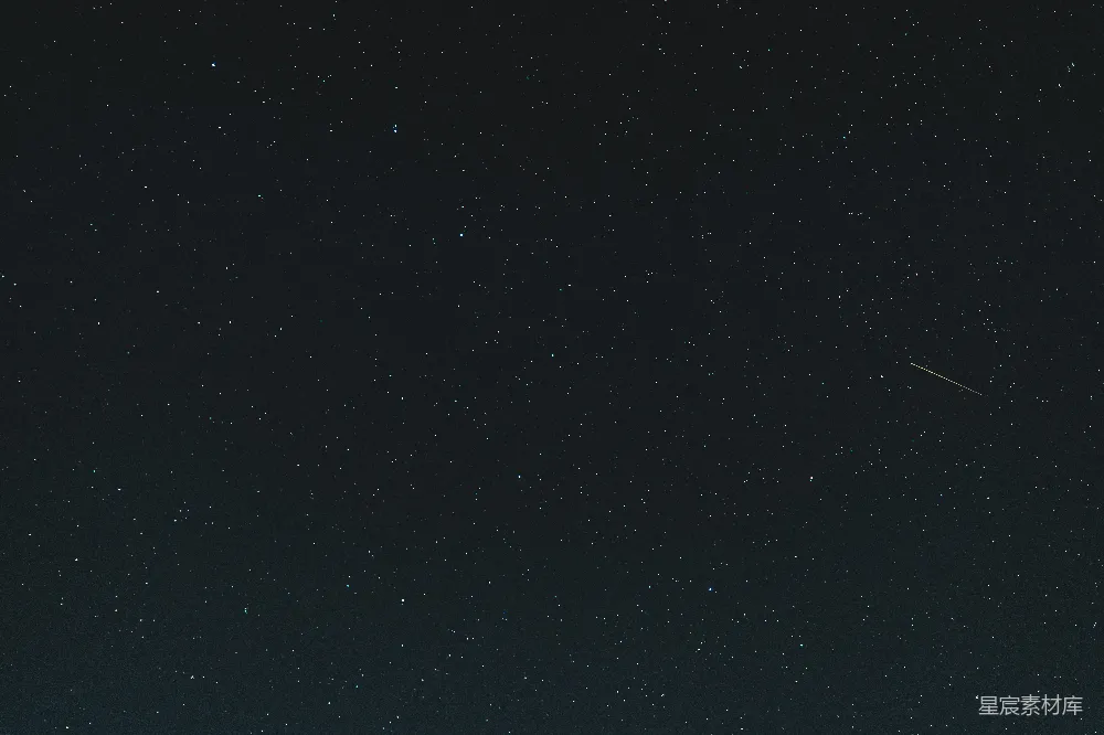 高清摄影 夜空 流星 宁静 深邃 星空 夜空中的一颗流星