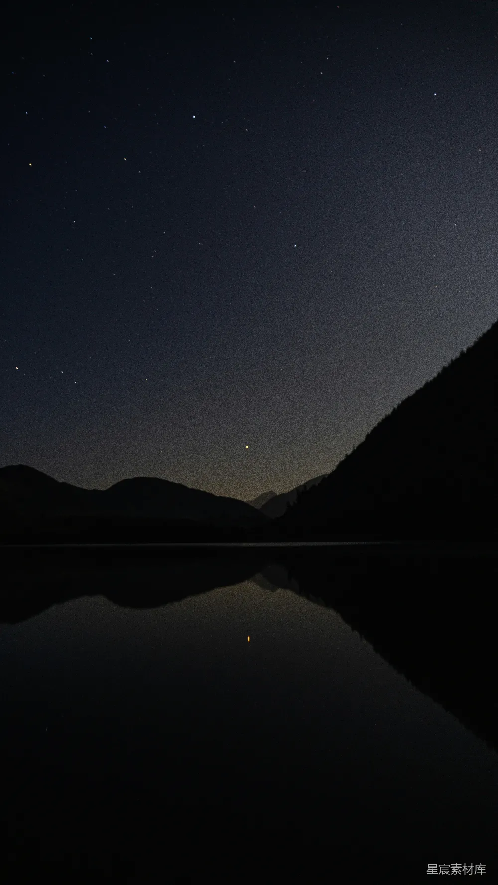 高清摄影 星空 山湖 倒影 宁静 自然 宁静的星空与山湖倒影